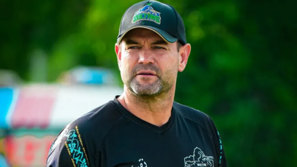 Mike Smith is Pakistan's new coach
